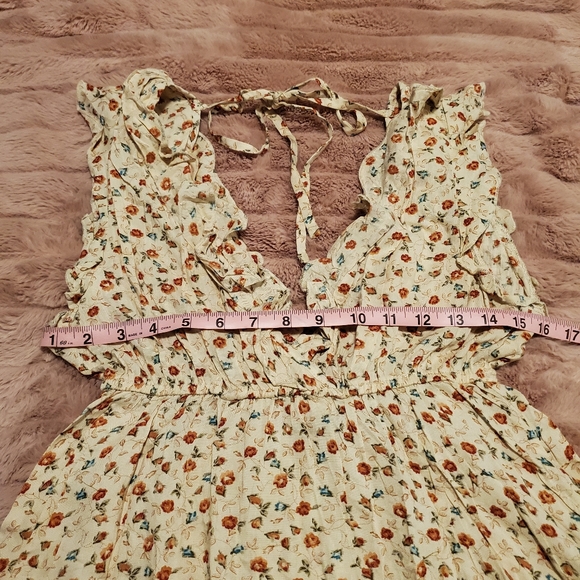 Cute Spring/summer dress - Picture 7 of 9